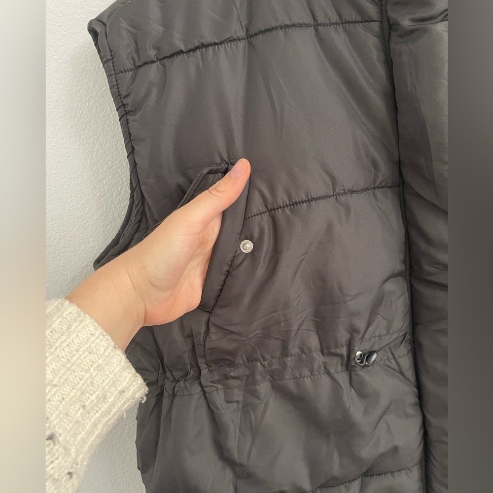 Blu Pepper Puffer Vest Black Size Medium New with Tags - Picture 3 of 9